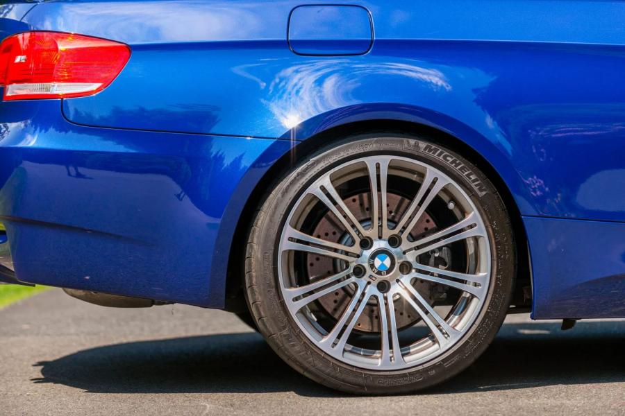 Колеса BMW M3 Coupe (E92) 2009 года  (фото 26 из 69)